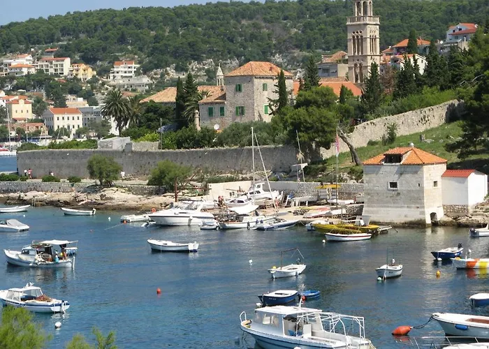 Katarina * Hvar Town
